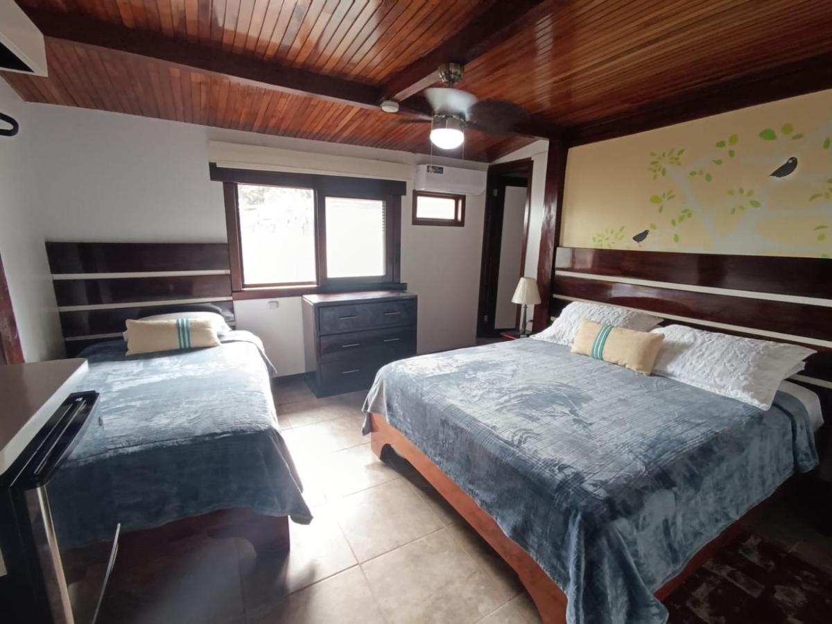 The Wooden House Hotel Пуерто-Вільяміль Екстер'єр фото